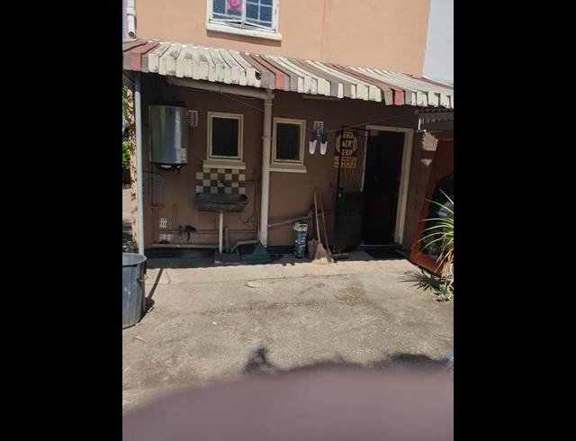 3 BEDROOM HOUSE FOR SALE IN NEWLANDS EAST